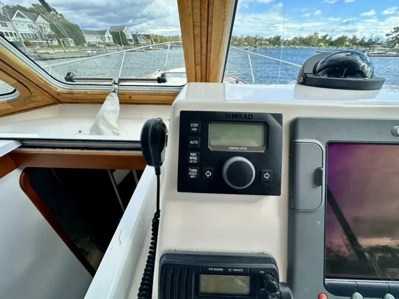 Slide: The Image of Legacy 34 Sport Express 2007 - 5772405