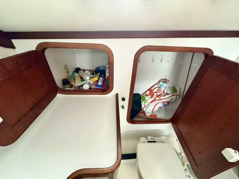 Slide: The Image of Legacy 34 Sport Express 2007 - 5772410