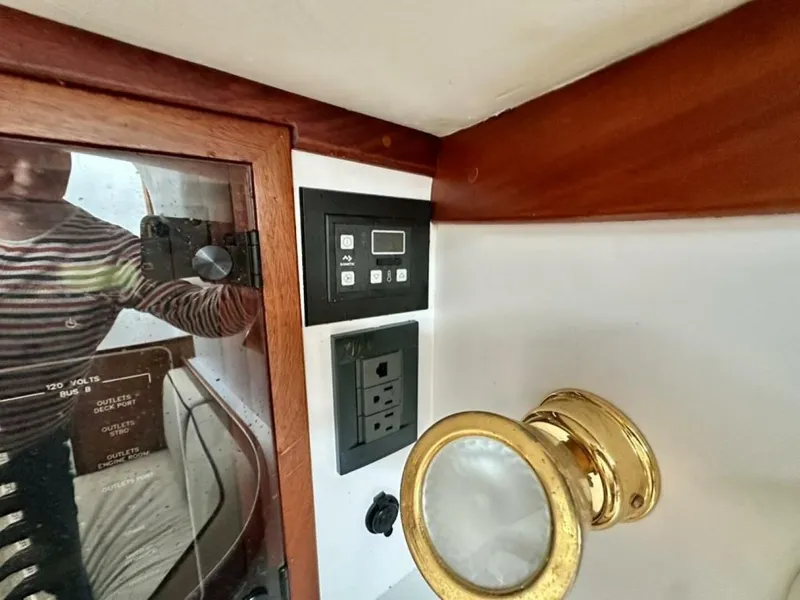 Slide: The Image of Legacy 34 Sport Express 2007 - 5772411