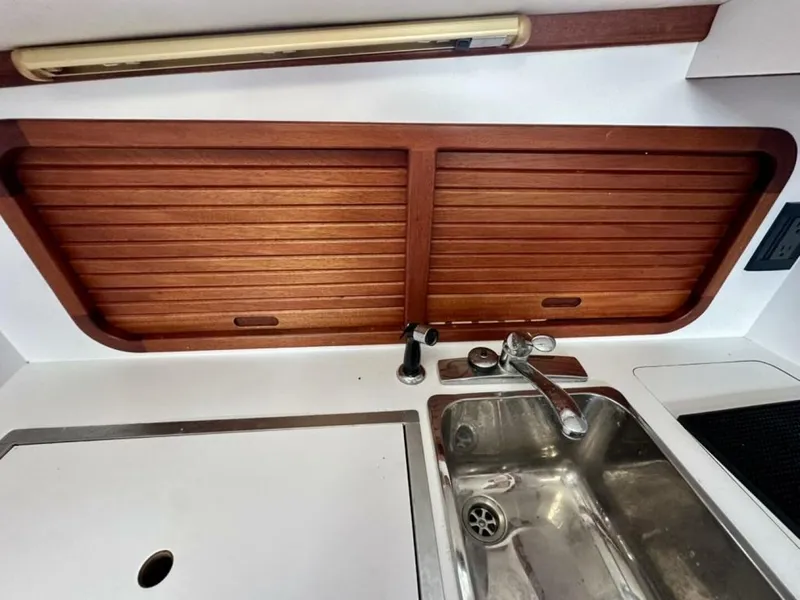 Slide: The Image of Legacy 34 Sport Express 2007 - 5772421