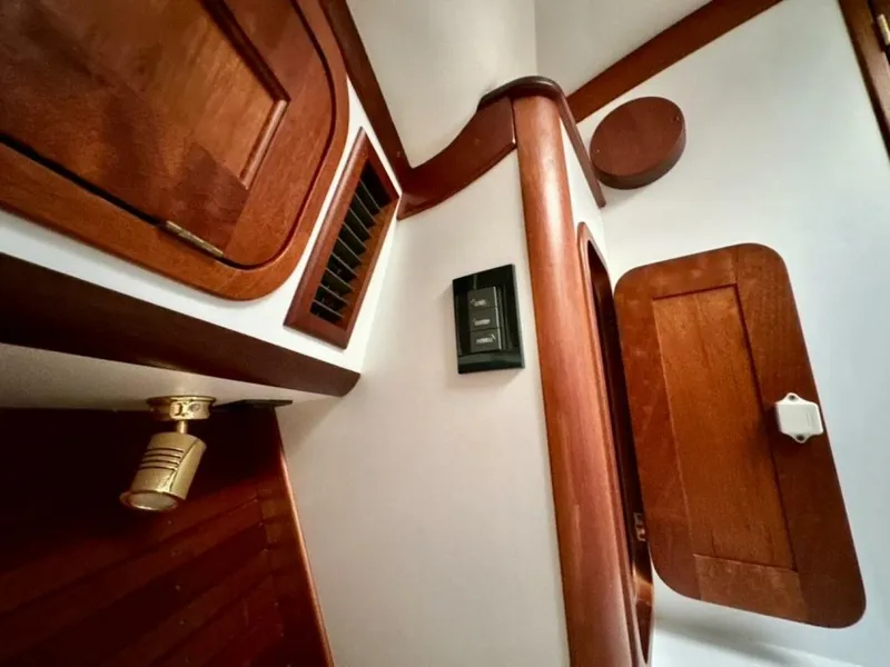 Slide: The Image of Legacy 34 Sport Express 2007 - 5772430