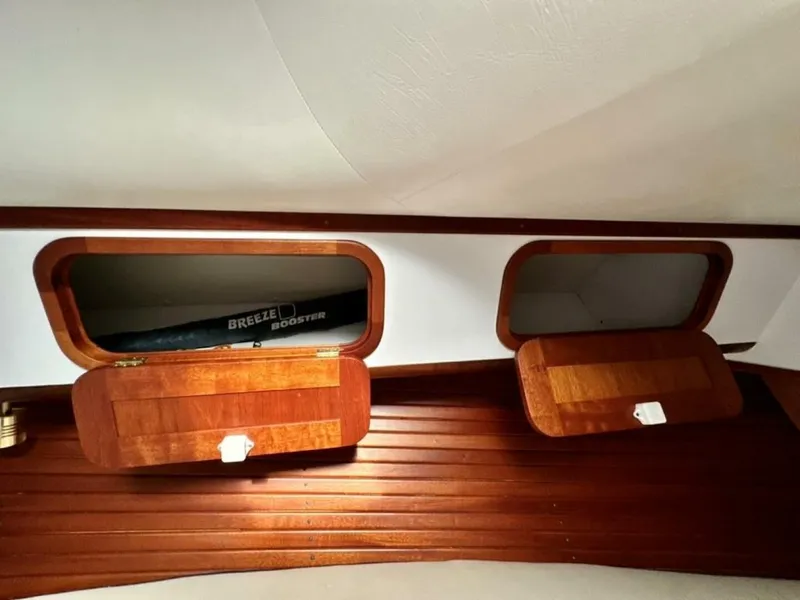 Slide: The Image of Legacy 34 Sport Express 2007 - 5772432