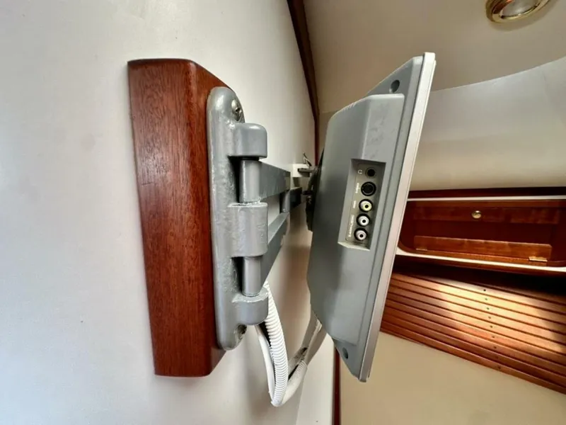 Slide: The Image of Legacy 34 Sport Express 2007 - 5772434