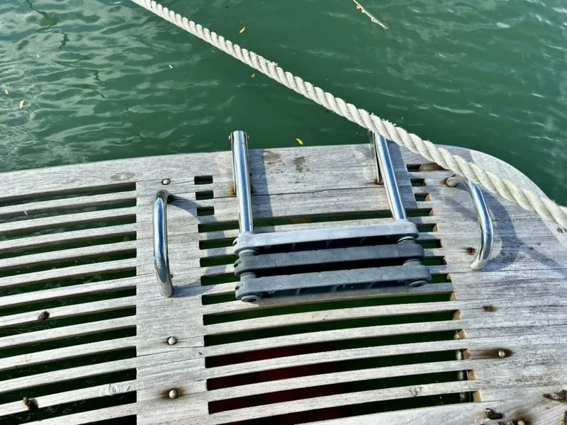 Slide: The Image of Legacy 34 Sport Express 2007 - 5772439