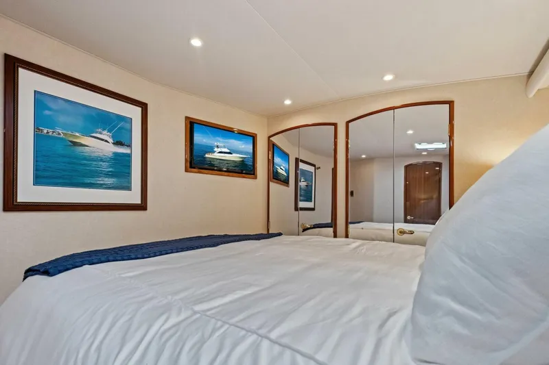 Slide: The Image of 2006 Viking 56 Convertible SUMMER SALT - 5773120