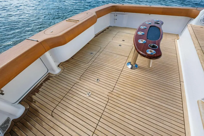 Slide: The Image of 2006 Viking 56 Convertible SUMMER SALT - 5773144