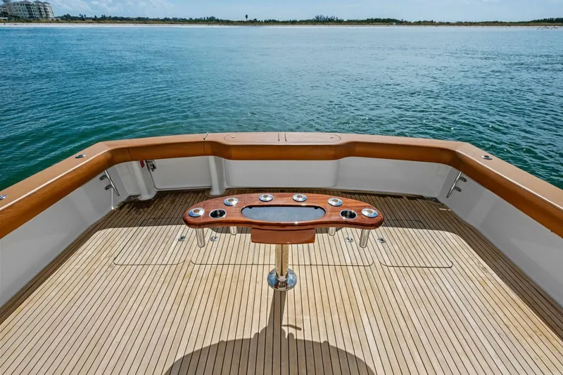 Slide: The Image of 2006 Viking 56 Convertible SUMMER SALT - 5773135