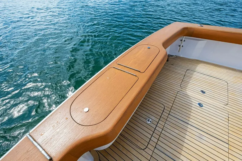 Slide: The Image of 2006 Viking 56 Convertible SUMMER SALT - 5773145