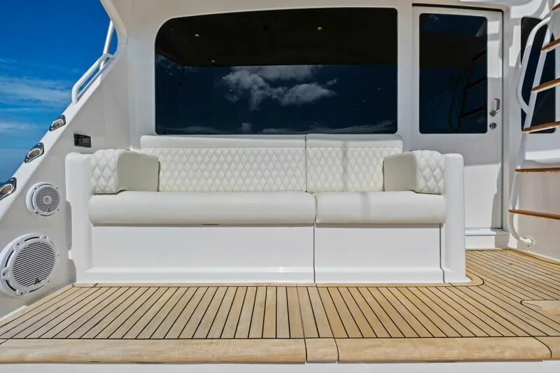 Slide: The Image of 2006 Viking 56 Convertible SUMMER SALT - 5773141