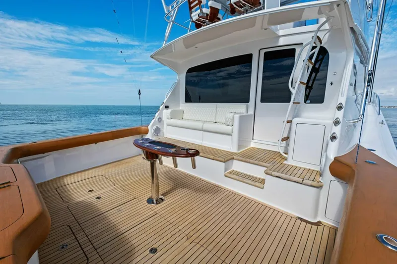 Slide: The Image of 2006 Viking 56 Convertible SUMMER SALT - 5773137