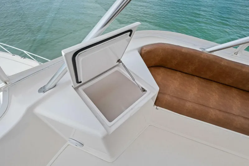 Slide: The Image of 2006 Viking 56 Convertible SUMMER SALT - 5773159