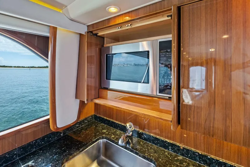 Slide: The Image of 2006 Viking 56 Convertible SUMMER SALT - 5773108