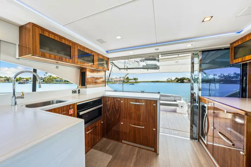 Slide: The Image of Riviera 5400 Sport Yacht Platinum Edition 2022 - 5772645