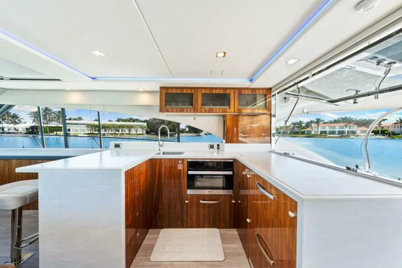 Slide: The Image of Riviera 5400 Sport Yacht Platinum Edition 2022 - 5772646
