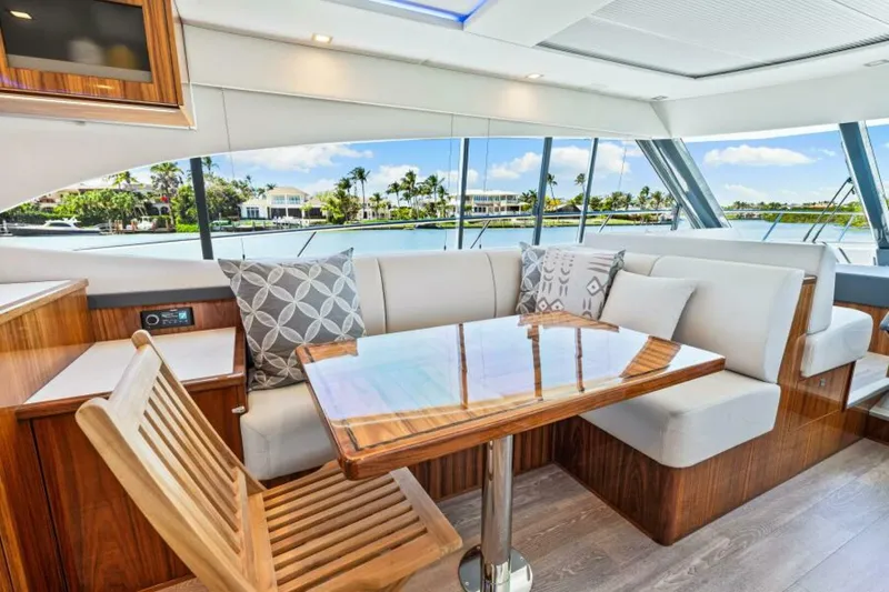 Slide: The Image of Riviera 5400 Sport Yacht Platinum Edition 2022 - 5772651