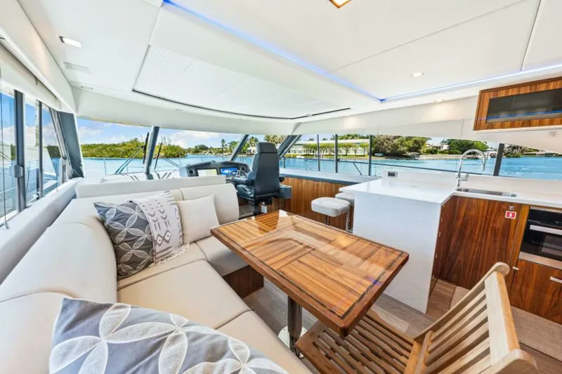 Slide: The Image of Riviera 5400 Sport Yacht Platinum Edition 2022 - 5772652