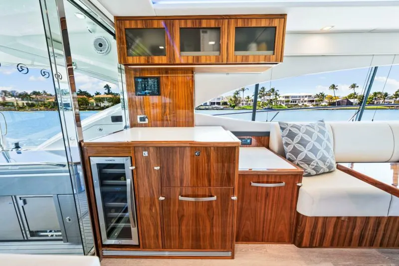 Slide: The Image of Riviera 5400 Sport Yacht Platinum Edition 2022 - 5772655