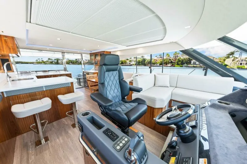 Slide: The Image of Riviera 5400 Sport Yacht Platinum Edition 2022 - 5772662