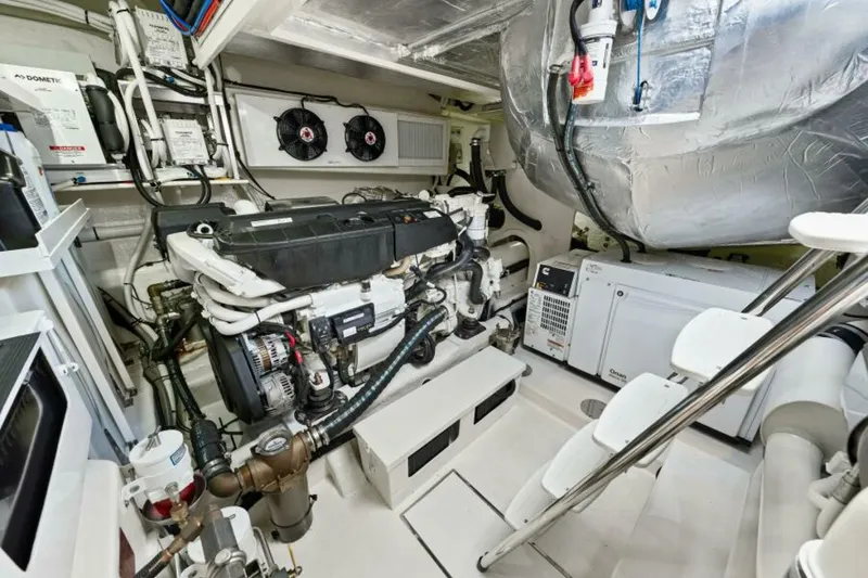 Slide: The Image of Riviera 5400 Sport Yacht Platinum Edition 2022 - 5772687
