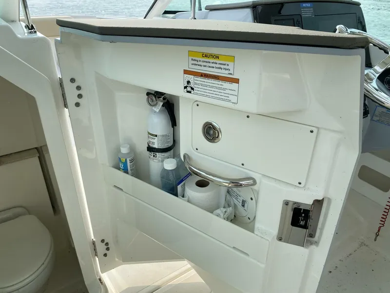 Slide: The Image of Pursuit 266 Dual Console 2021 - 5773239