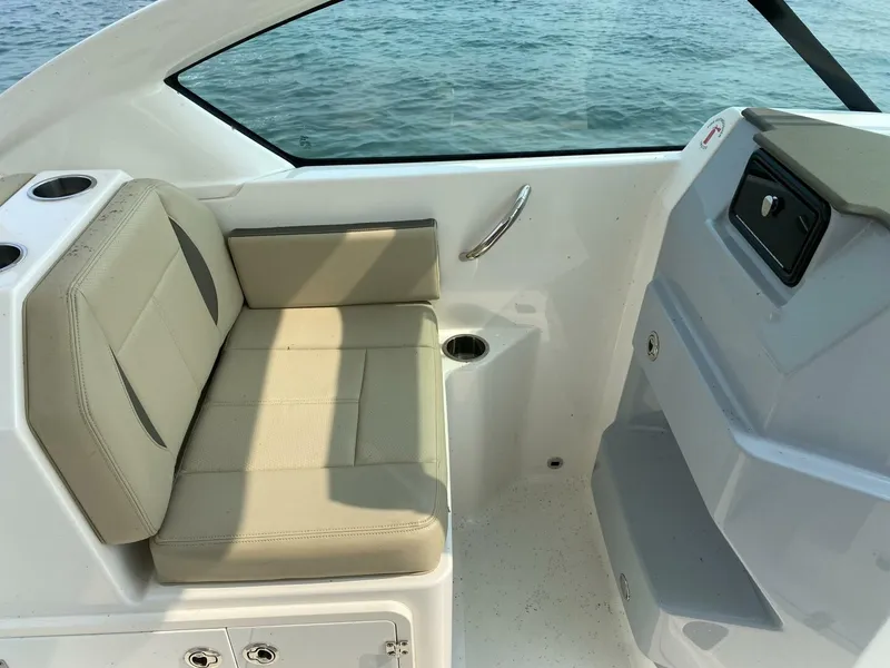 Slide: The Image of Pursuit 266 Dual Console 2021 - 5773240