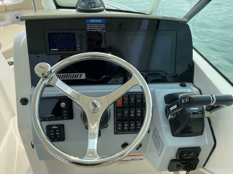 Slide: The Image of Pursuit 266 Dual Console 2021 - 5773243