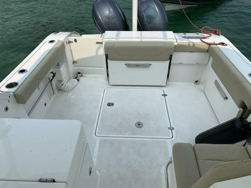 Slide: The Image of Pursuit 266 Dual Console 2021 - 5773253