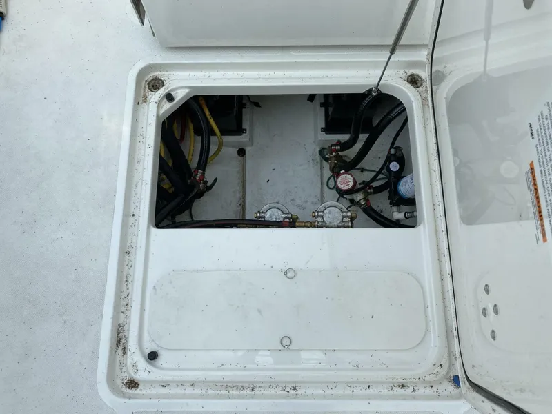 Slide: The Image of Pursuit 266 Dual Console 2021 - 5773268