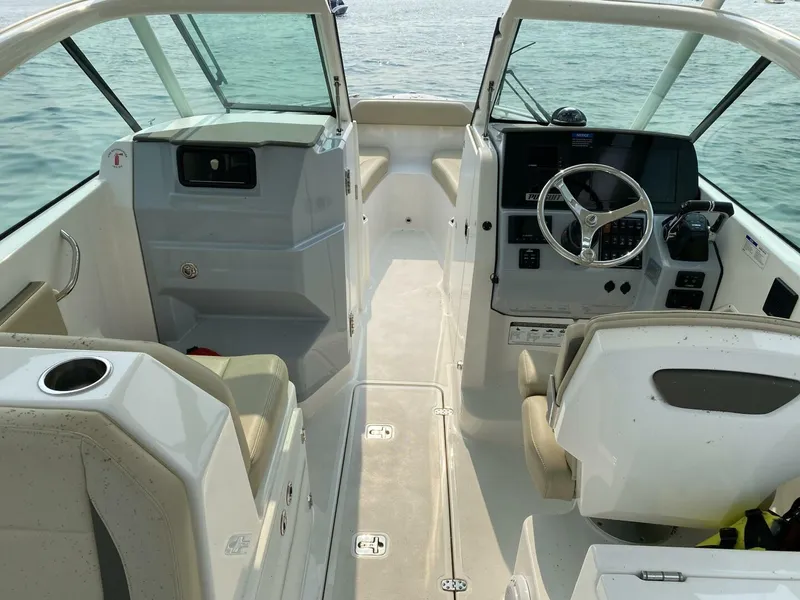 Slide: The Image of Pursuit 266 Dual Console 2021 - 5773272