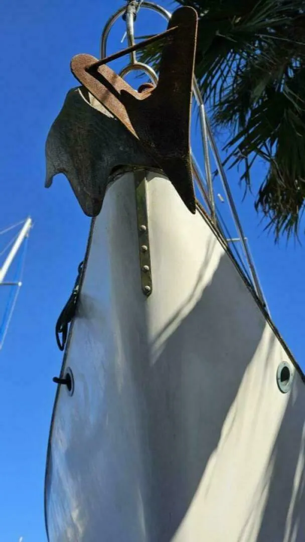 Slide: The Image of Pacific Seacraft PSC37 1993 - 5777664