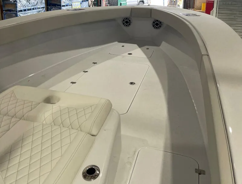 Slide: The Image of Conch 33 2022 - 5773601