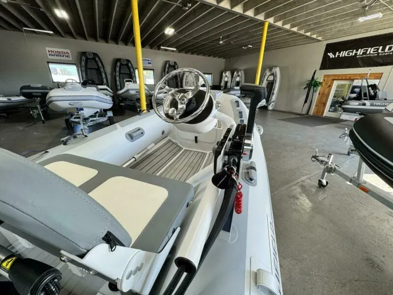 Slide: The Image of Highfield Classic 360 PVC 2026 - 5774610