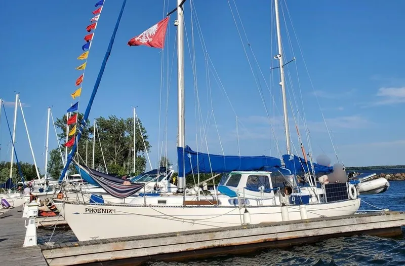 The Image of Hughes 40 1979 - 5782360