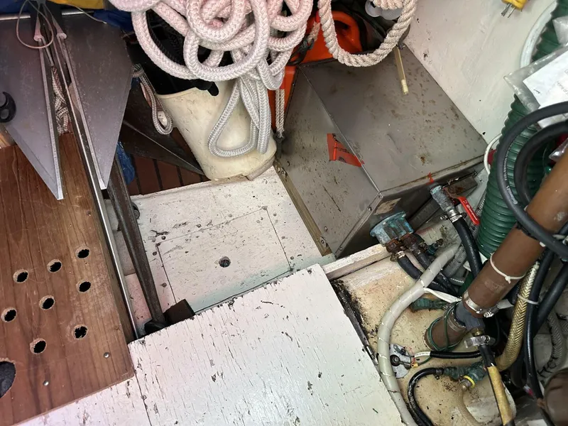 Slide: The Image of Hughes 40 1979 - 5780295