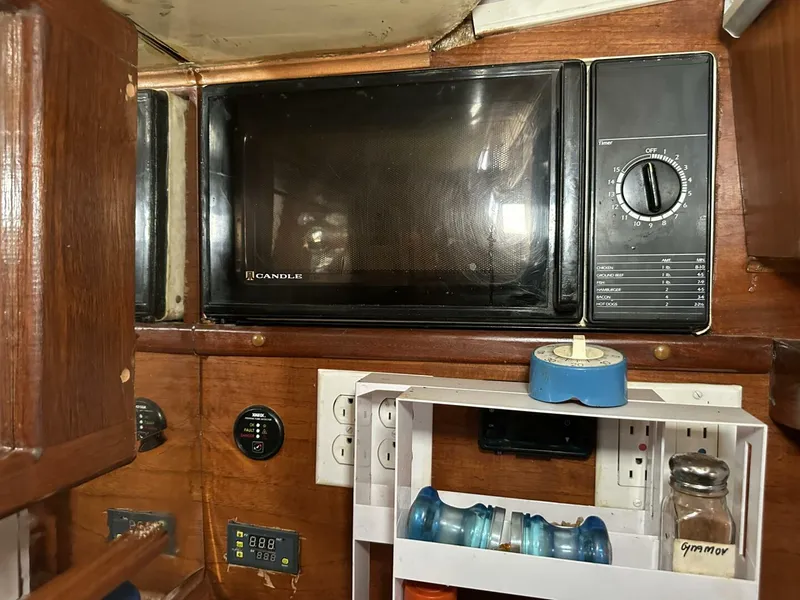 Slide: The Image of Hughes 40 1979 - 5780318