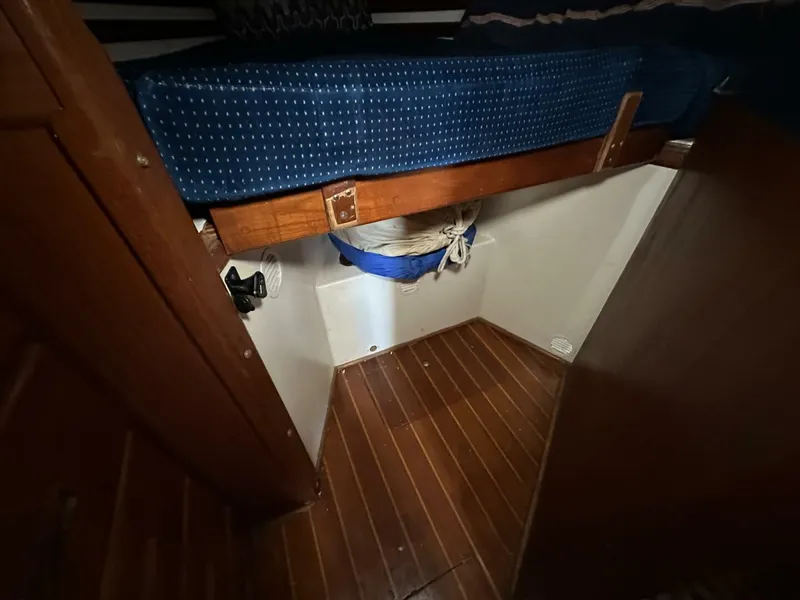 Slide: The Image of Hughes 40 1979 - 5780325