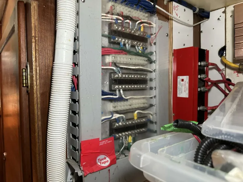 Slide: The Image of Hughes 40 1979 - 5780334