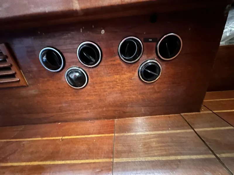 Slide: The Image of Hughes 40 1979 - 5780341