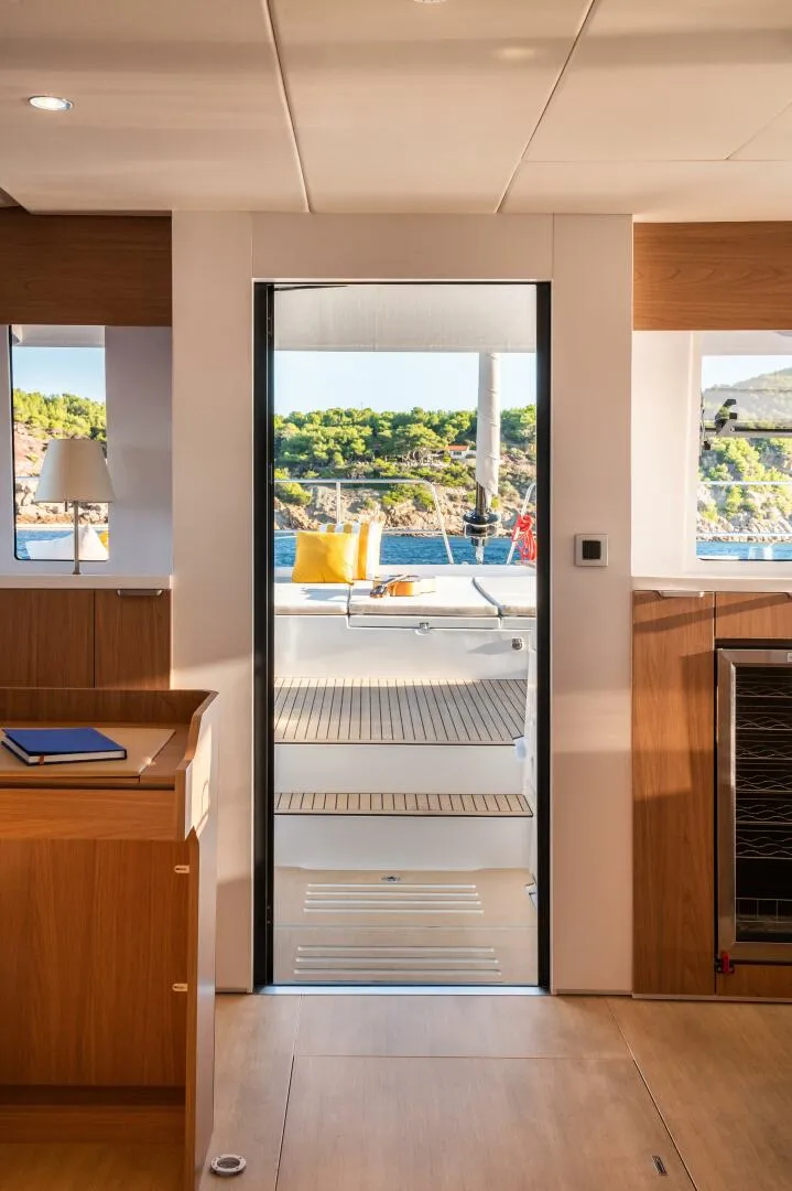 Slide: The Image of Bali 5.8 2026 - 5778783