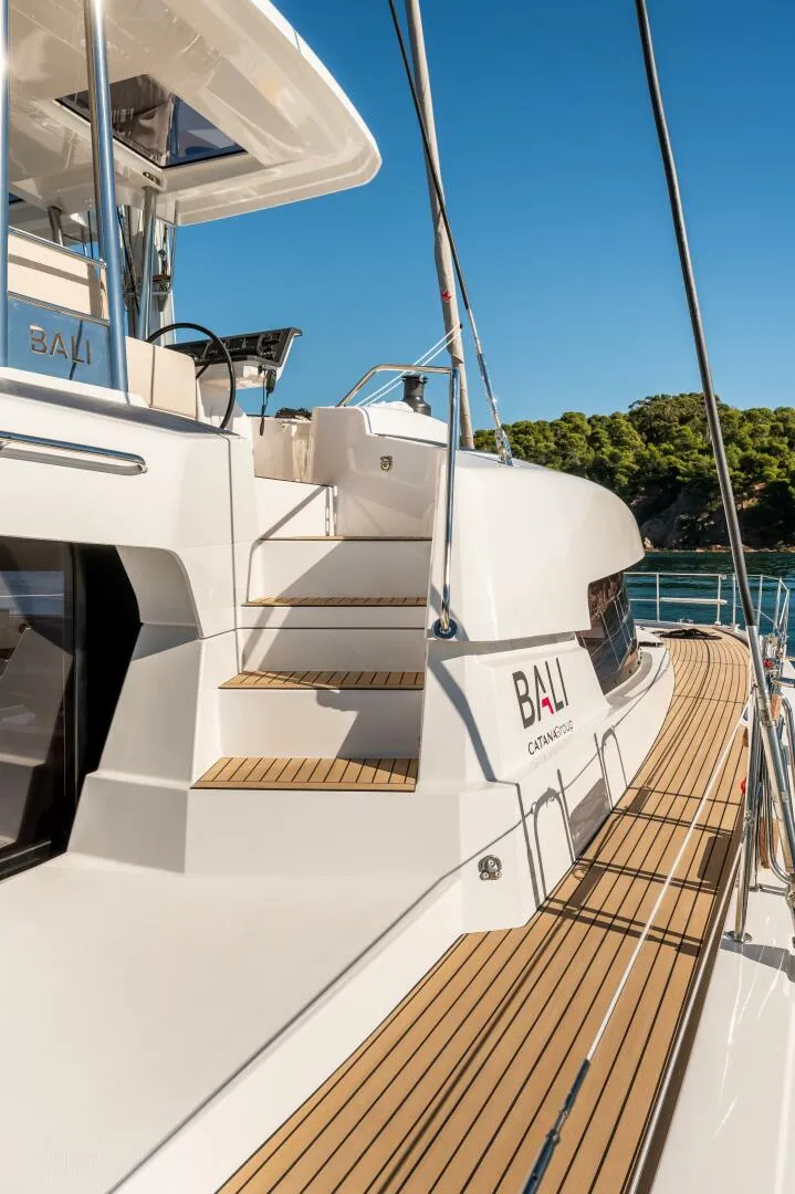 Slide: The Image of Bali 5.8 2026 - 5778807