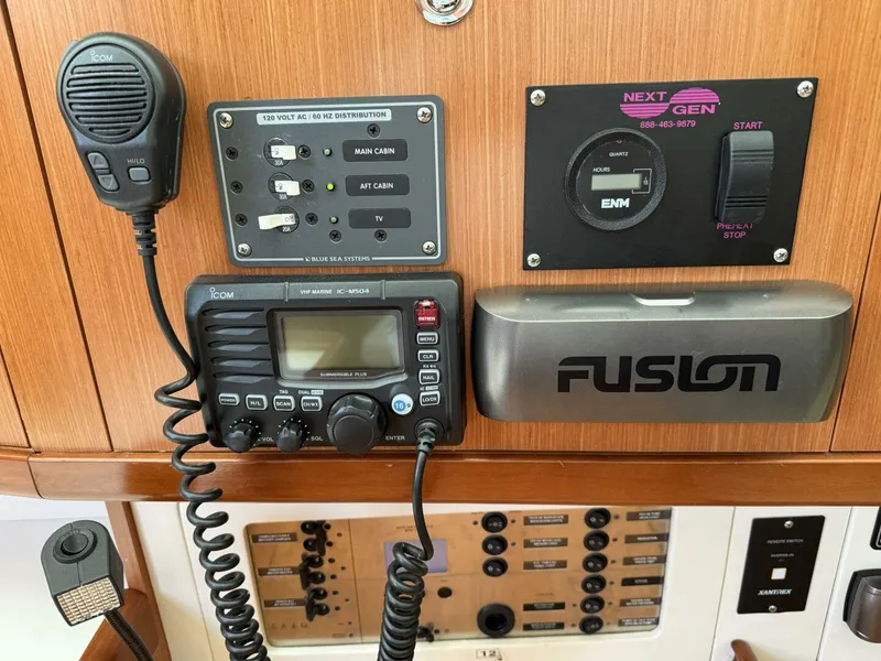 Slide: The Image of Beneteau Oceanis 43 2008 - 5789351