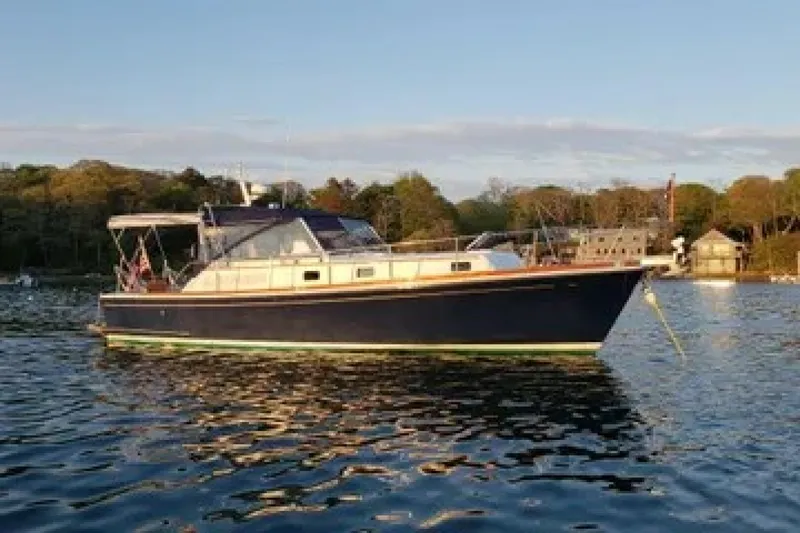 The Image of Eastbay 38 1994 - 5775593