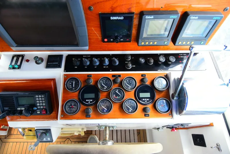 Slide: The Image of Eastbay 38 1994 - 5778573