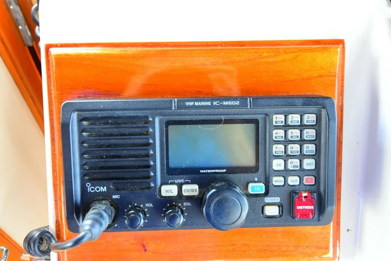 Slide: The Image of Eastbay 38 1994 - 5778575