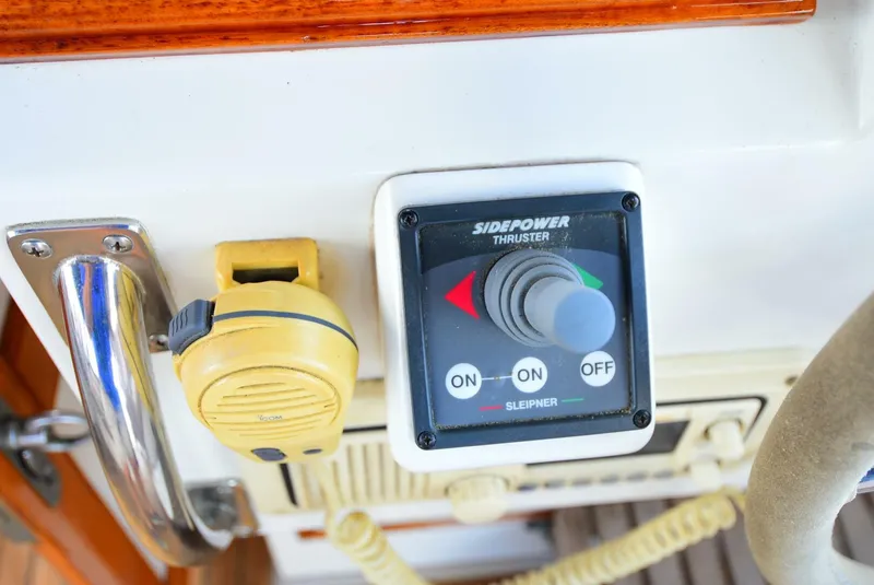 Slide: The Image of Eastbay 38 1994 - 5778577