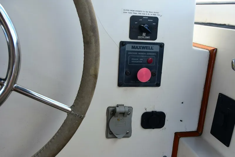 Slide: The Image of Eastbay 38 1994 - 5778582