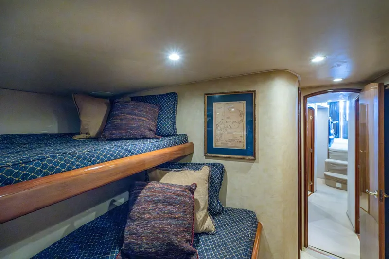 Slide: The Image of Viking 52 QUALIFIER - Forward Stateroom 2006 Viking 52 Convertible QUALIFIER - 5776431