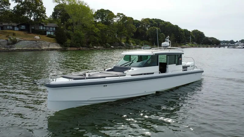 The Image of Axopar 37 Sport Cabin R 2018 - 5776705