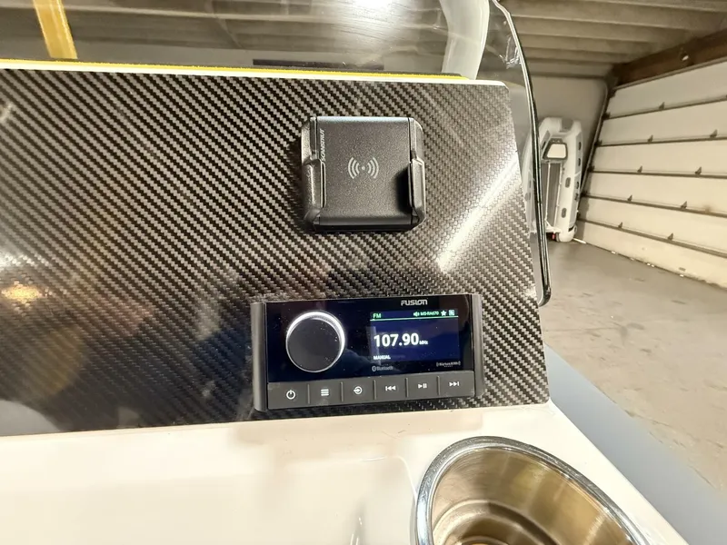 Slide: The Image of Highfield Velox 560 2026 - 5776760