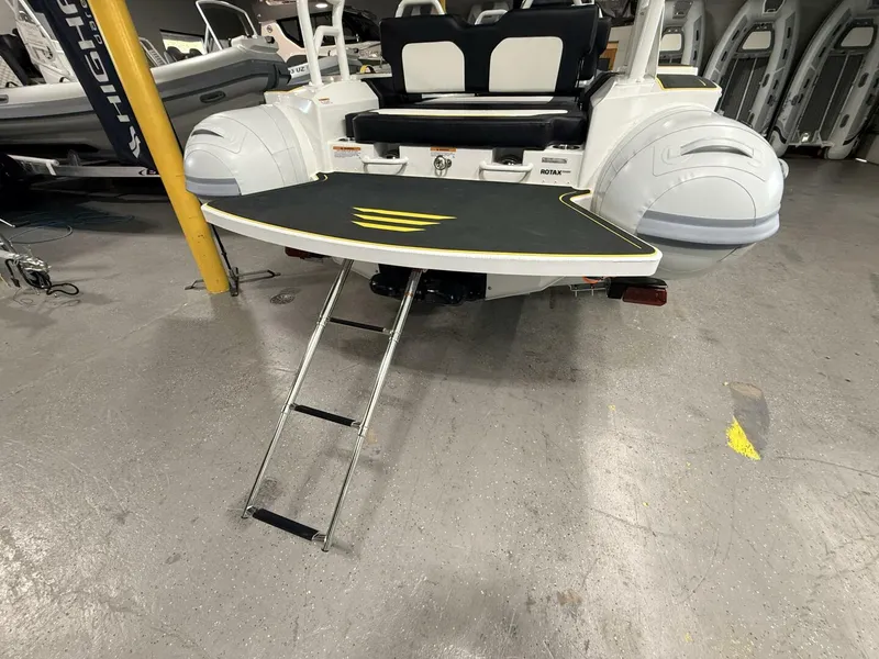 Slide: The Image of Highfield Velox 560 2026 - 5776769